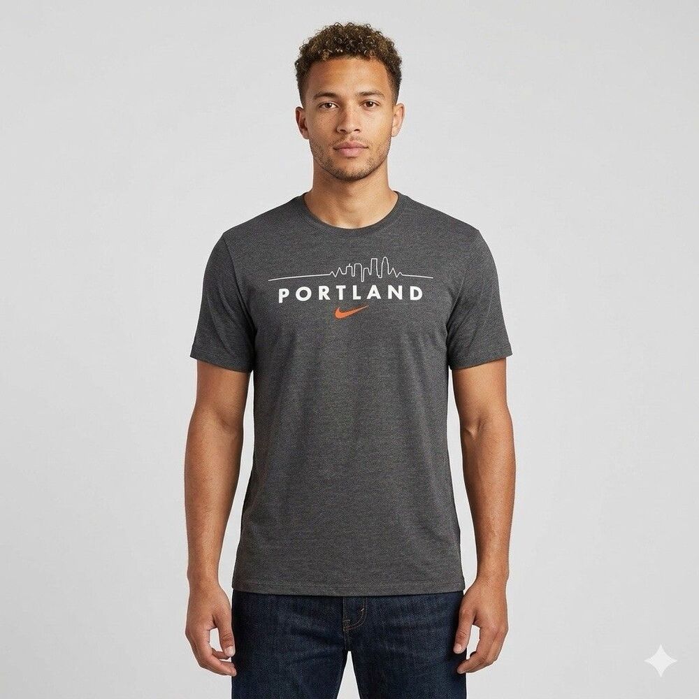 Nike Men's Portland Skyline Heartbeat Graphic T-Shirt Charcoal Gray L Athletic